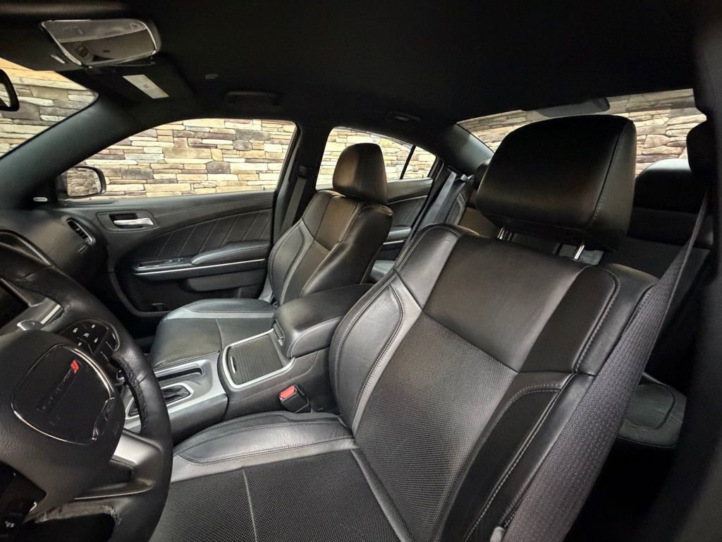Used 2019 Dodge Charger SXT w/ Plus Group image 12