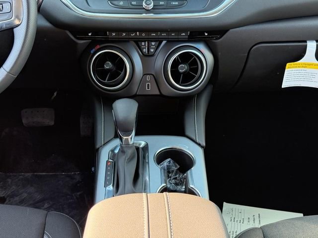 Used 2025 Chevrolet Blazer LT image 16