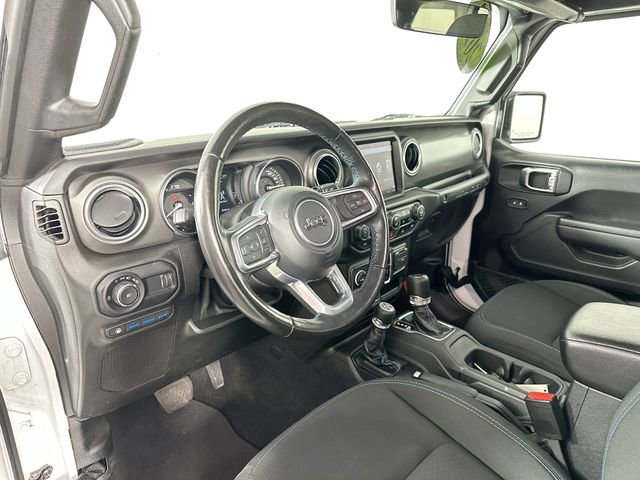 Used 2023 Jeep Wrangler Unlimited Rubicon 4xe w/ Cold Weather Group AWD/4WD image 9