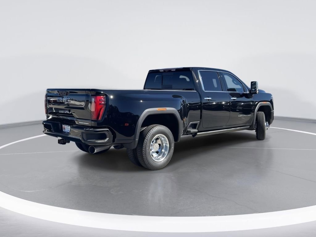 New 2026 GMC Sierra 3500 Denali Ultimate image 3