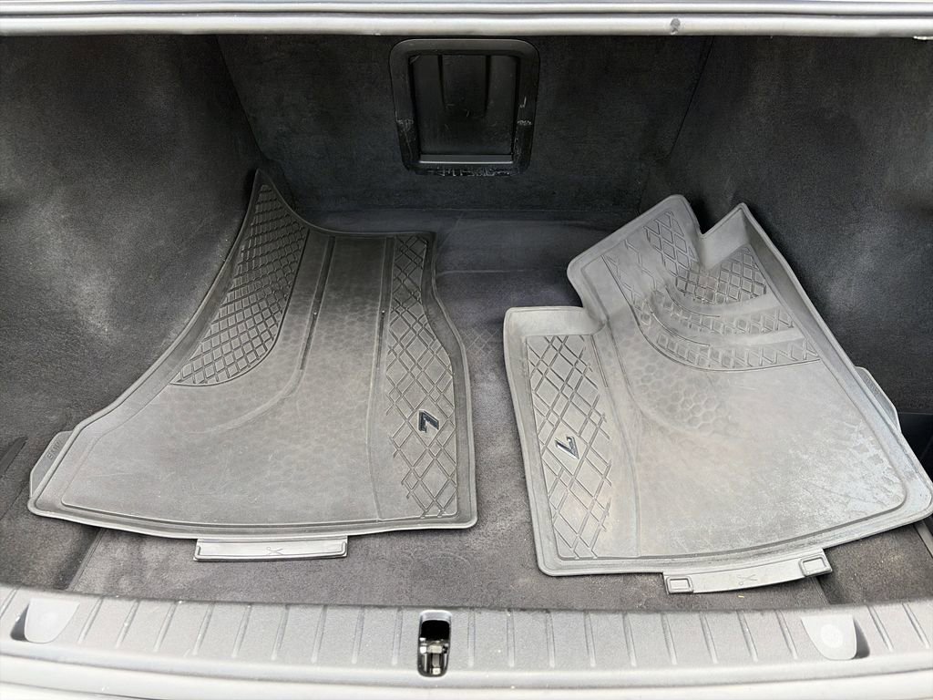 Used 2018 BMW 740i RWD image 14