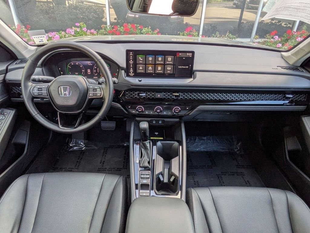 Certified 2025 Honda Accord EX-L image 15
