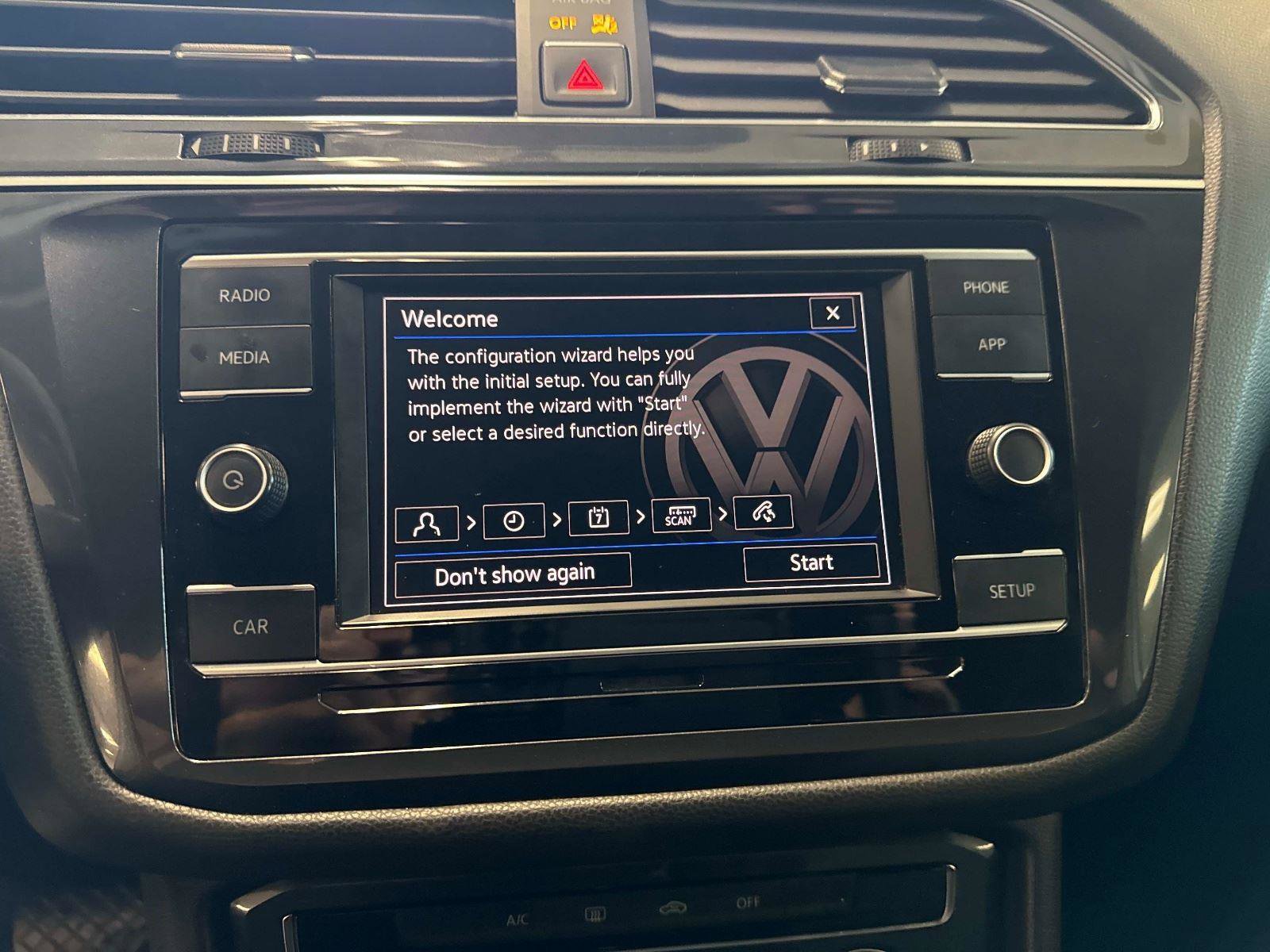 Used 2018 Volkswagen Tiguan S image 23