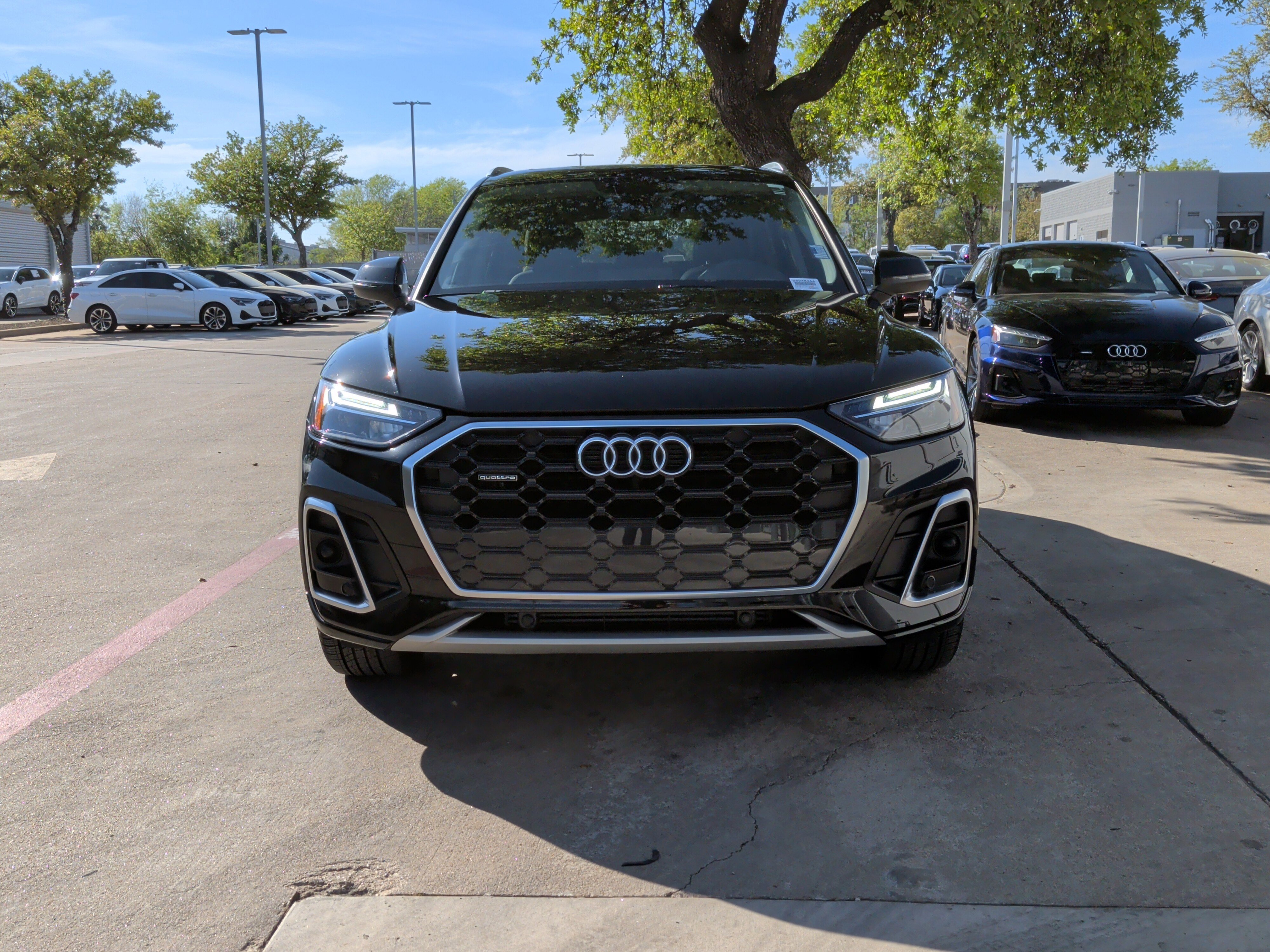 Certified 2023 Audi Q5 2.0T Premium w/ Convenience Package image 3