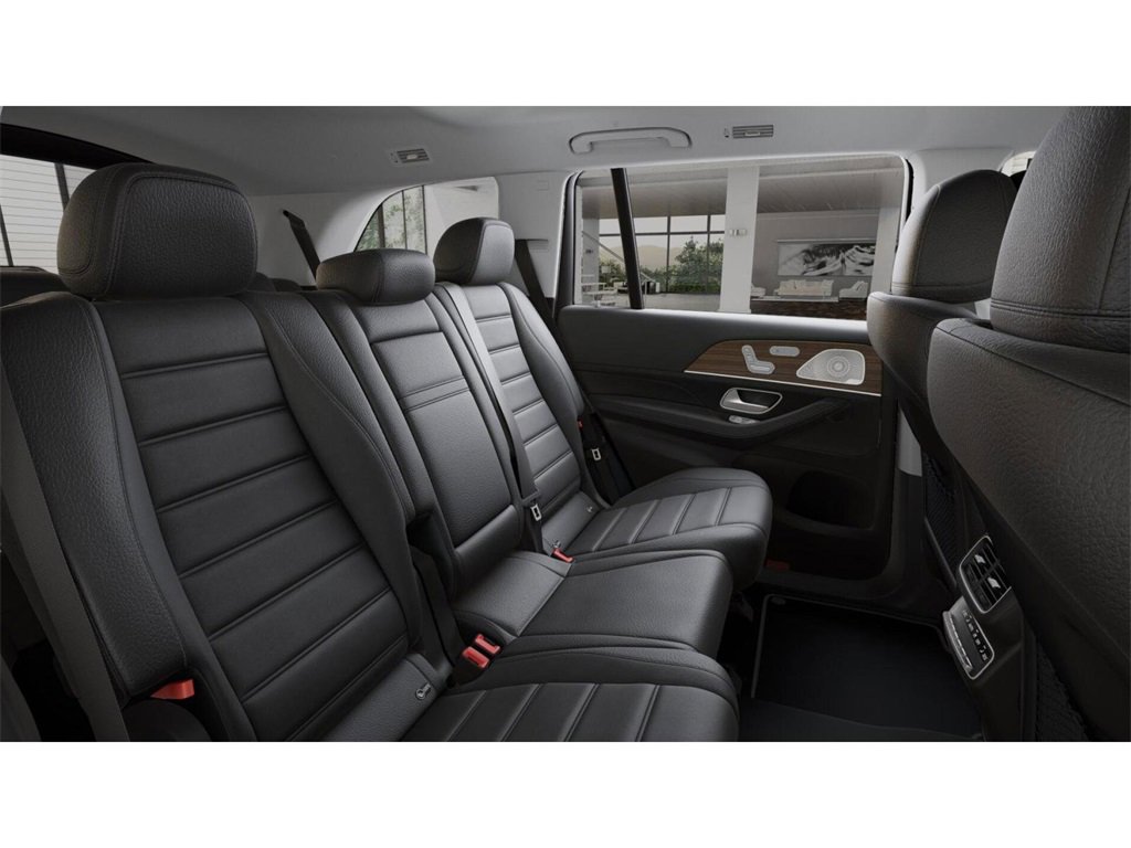 New 2026 Mercedes-Benz GLS 450 4MATIC image 5