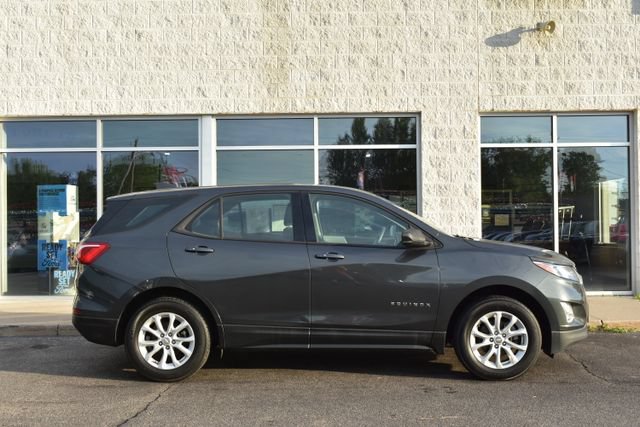 Used 2019 Chevrolet Equinox LS AWD/4WD image 3