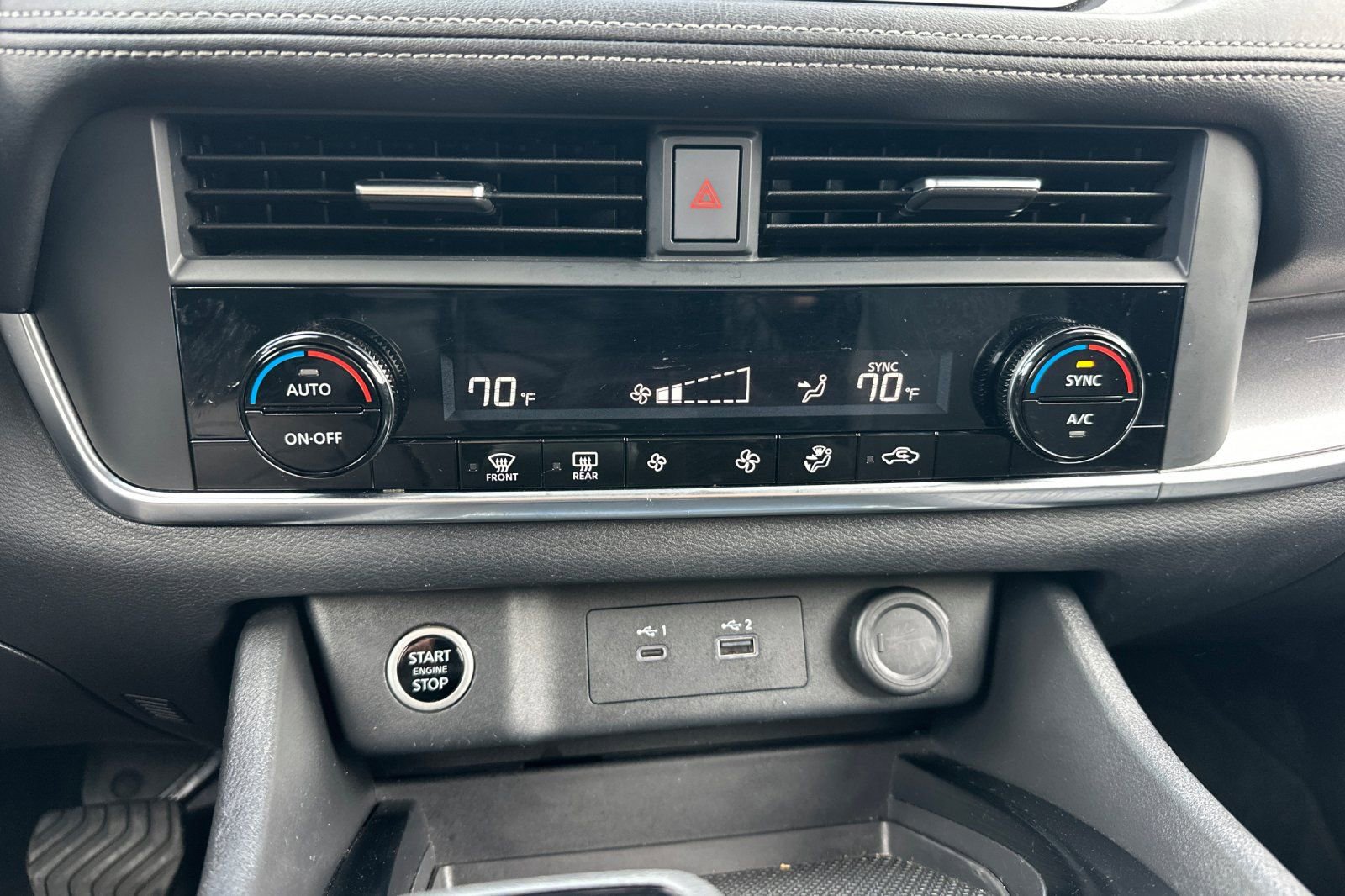 Used 2023 Nissan Rogue SV image 27