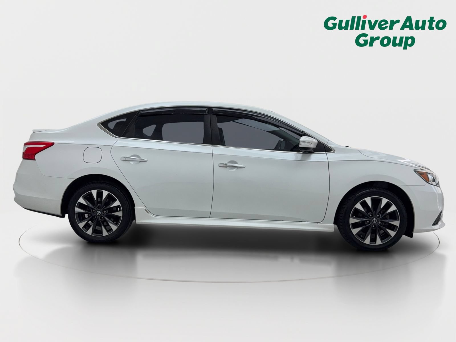 Used 2017 Nissan Sentra SR FWD image 10