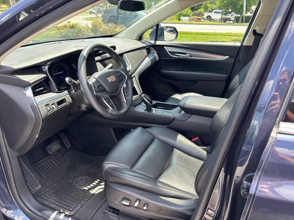 Used 2018 Cadillac XT5 Luxury AWD/4WD image 9