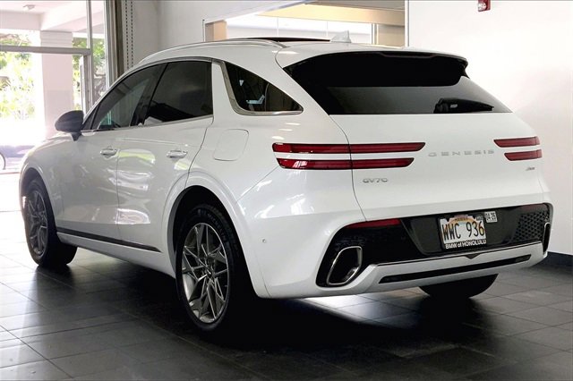 Used 2023 Genesis GV70 2.5T w/ Advanced Package image 10