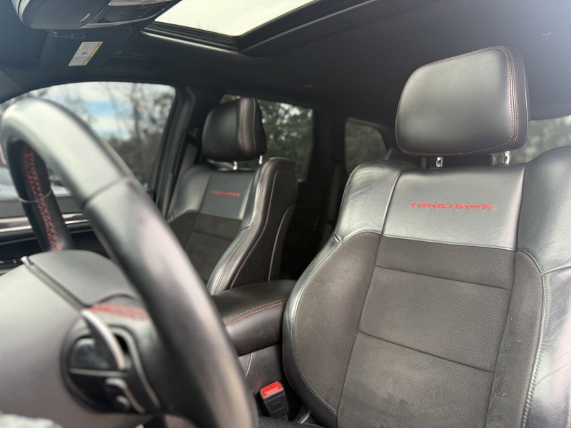 Used 2021 Jeep Grand Cherokee Trailhawk image 13