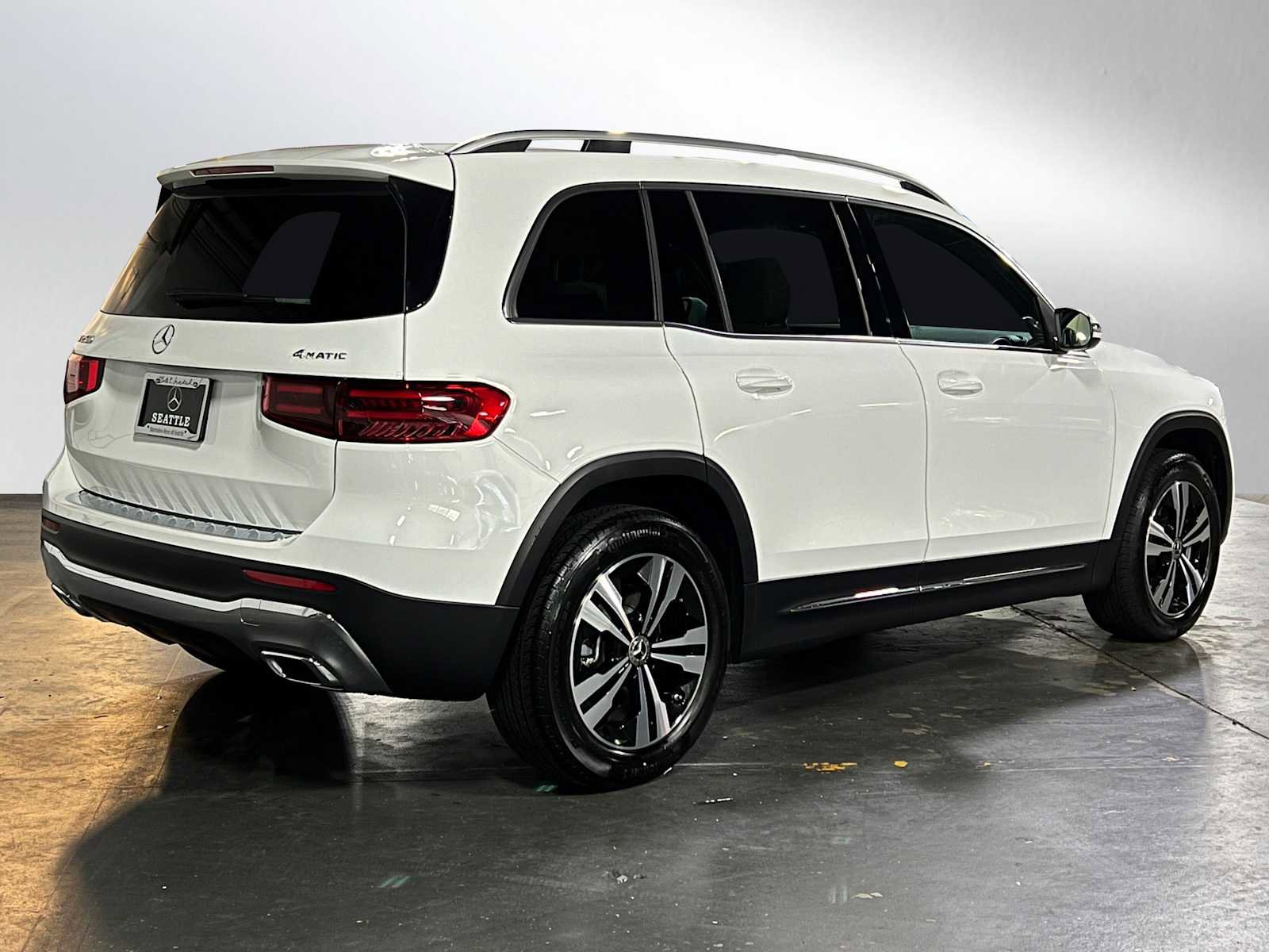 Certified 2025 Mercedes-Benz GLB 250 4MATIC image 3