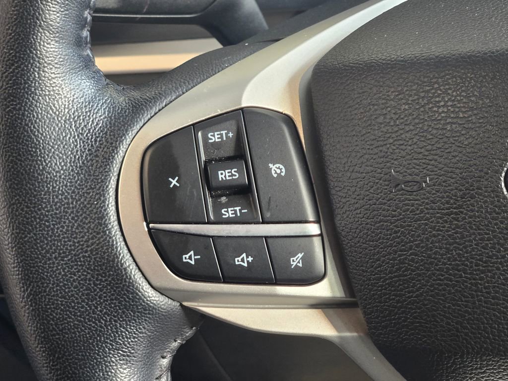 Used 2022 Ford Explorer XLT w/ Equipment Group 202A image 15