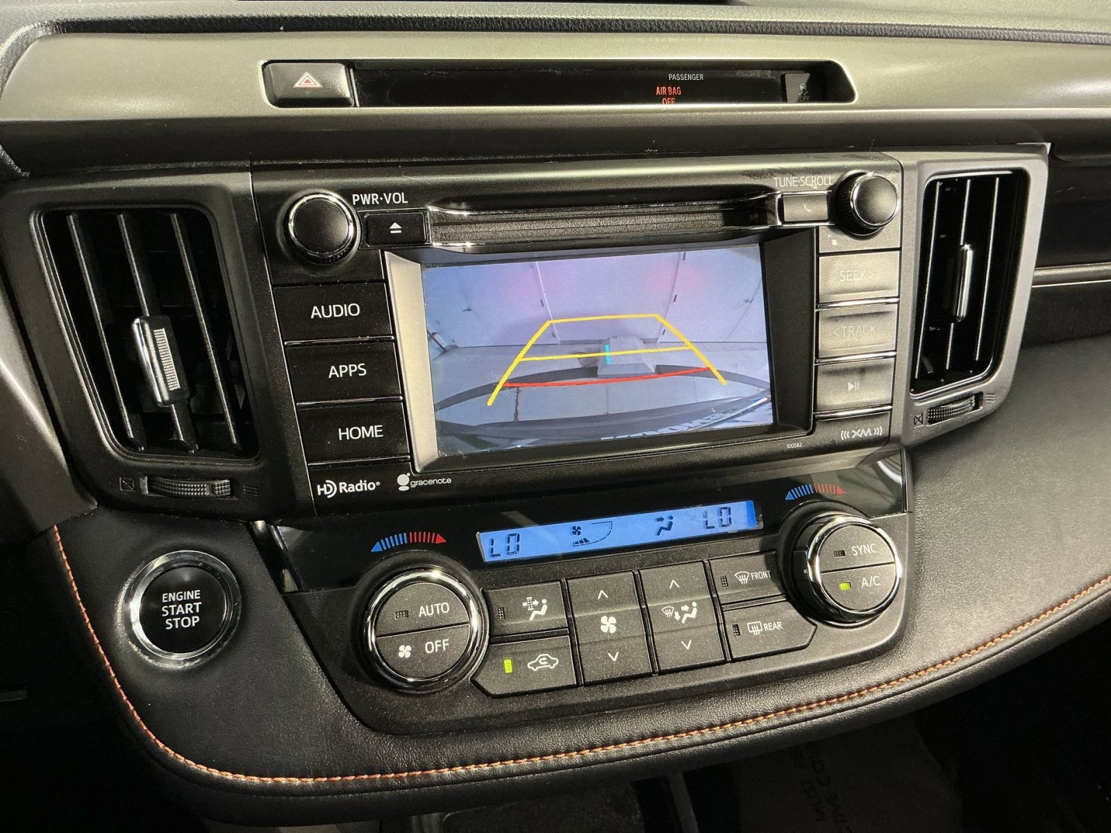 Used 2016 Toyota RAV4 SE image 27