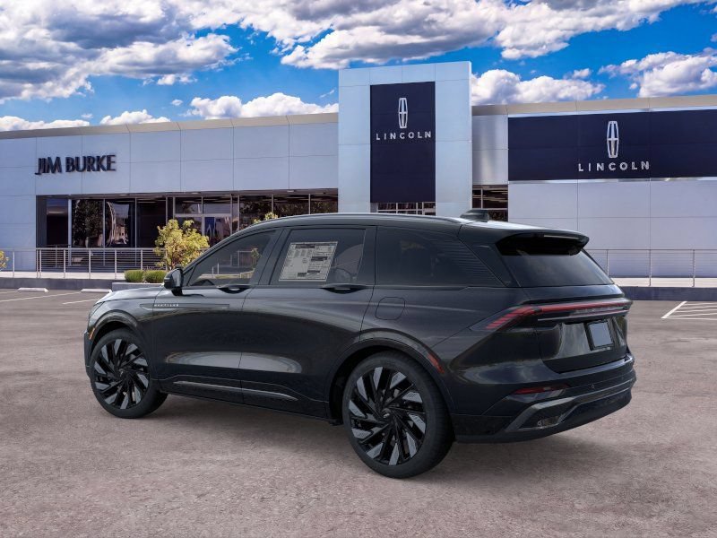 New 2026 Lincoln Nautilus Reserve w/ Jet Appearance Package AWD/4WD image 4