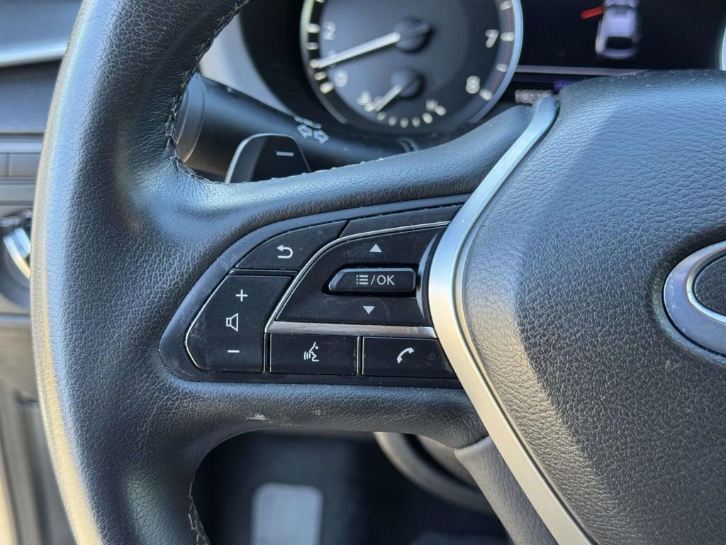 Used 2023 INFINITI QX55 Luxe w/ Cargo Package image 10