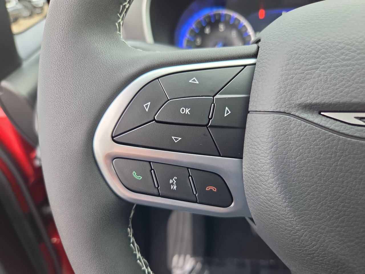 New 2027 Chrysler Pacifica Select AWD/4WD image 32