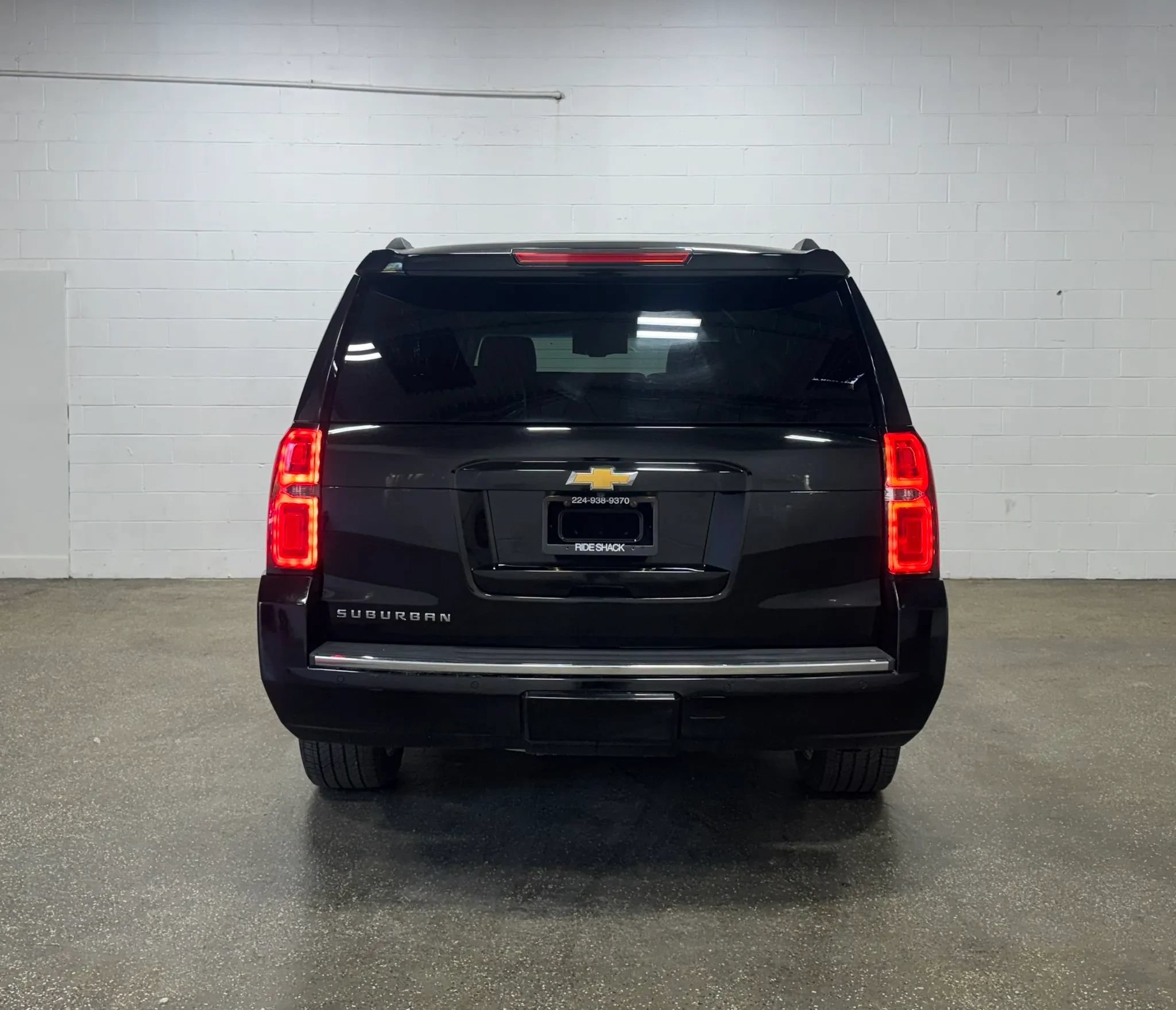 Used 2016 Chevrolet Suburban LTZ AWD/4WD image 4