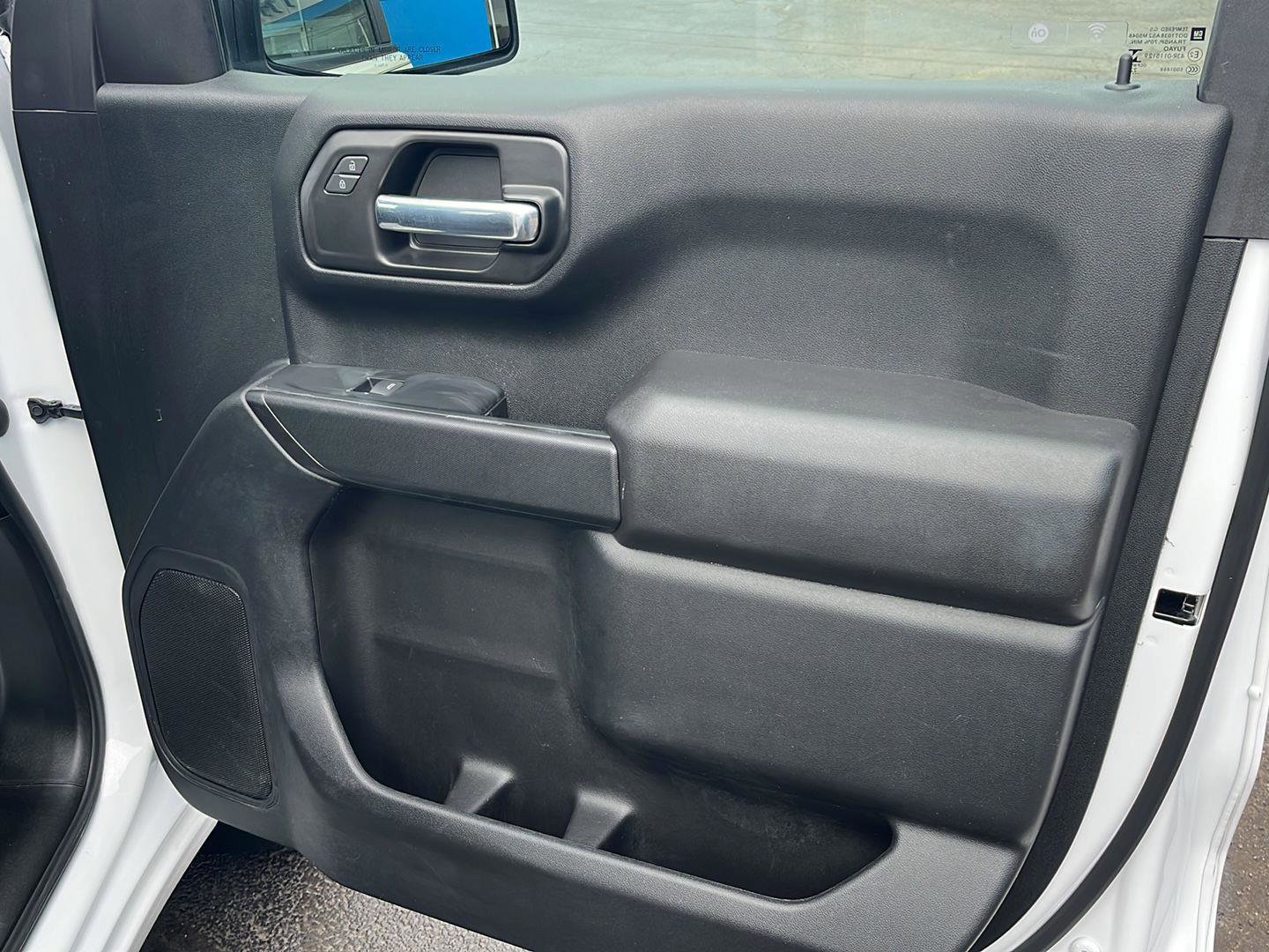 Used 2023 Chevrolet Silverado 1500 Custom w/ LPO, Dark Essentials Package image 27