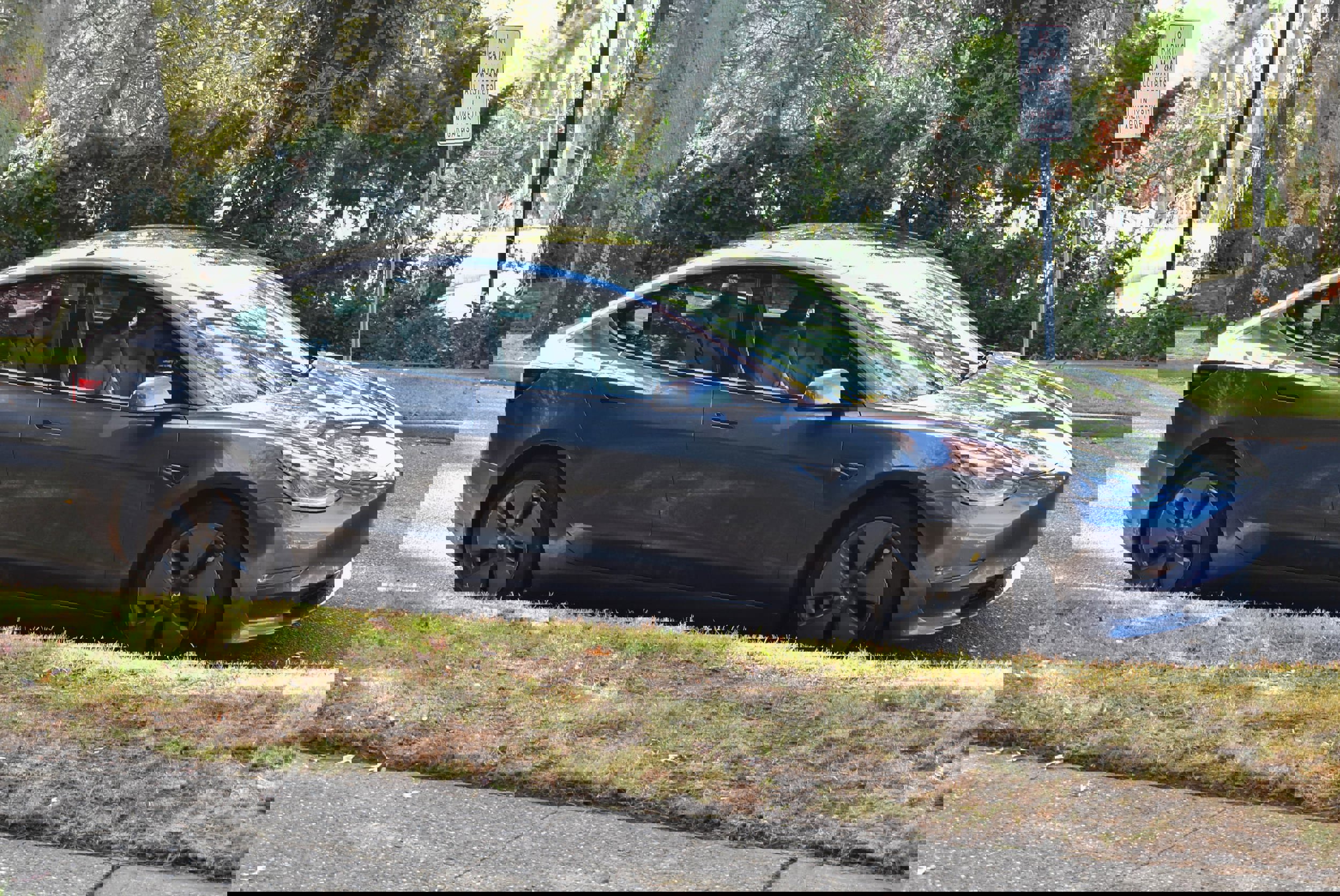 Used 2022 Tesla Model 3 Long Range image 12