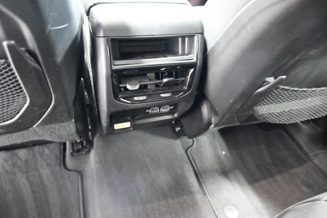 Used 2023 Jeep Grand Cherokee Laredo w/ Luxury Tech Group I AWD/4WD image 28