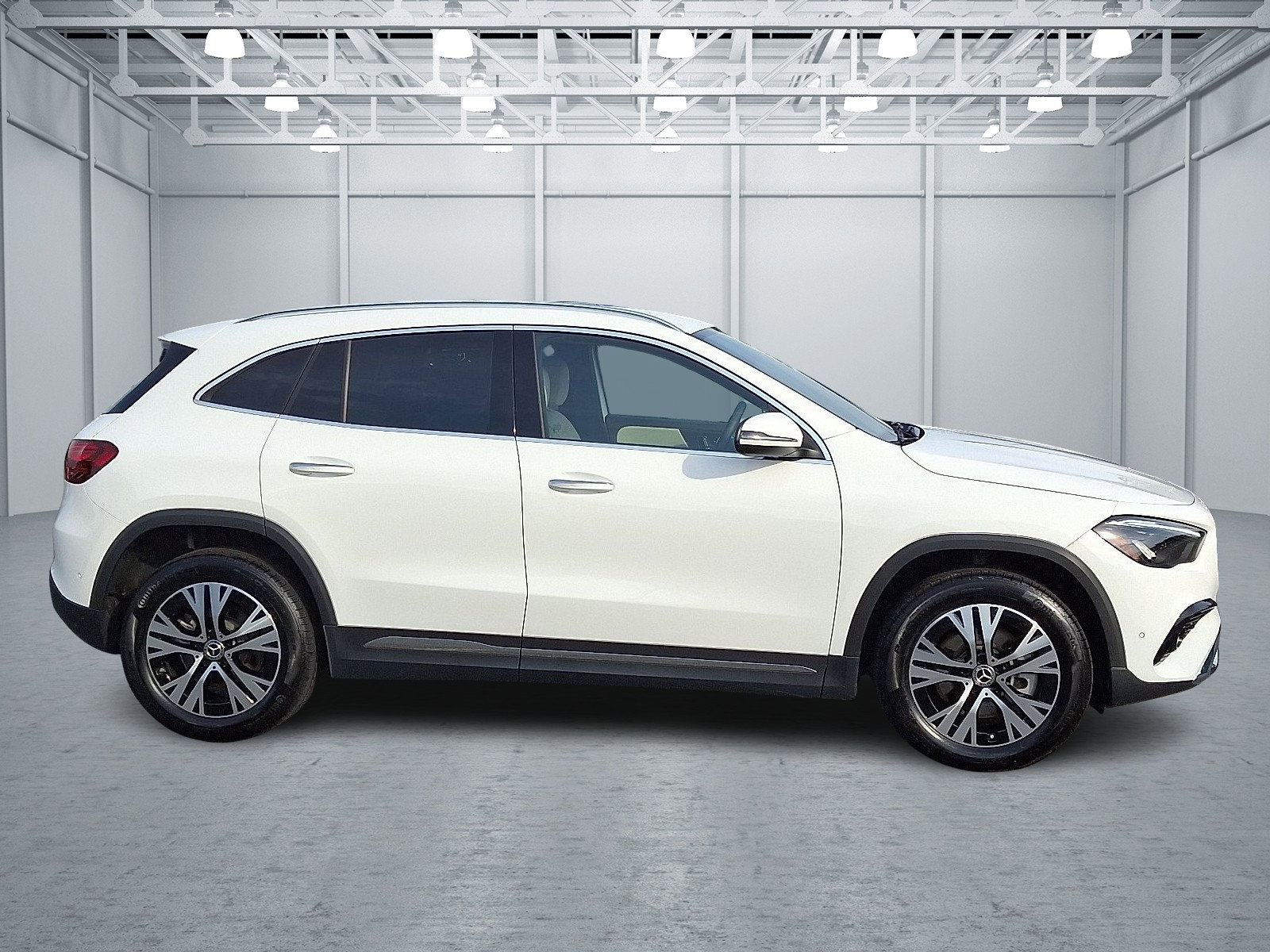 Certified 2025 Mercedes-Benz GLA 250 4MATIC image 7