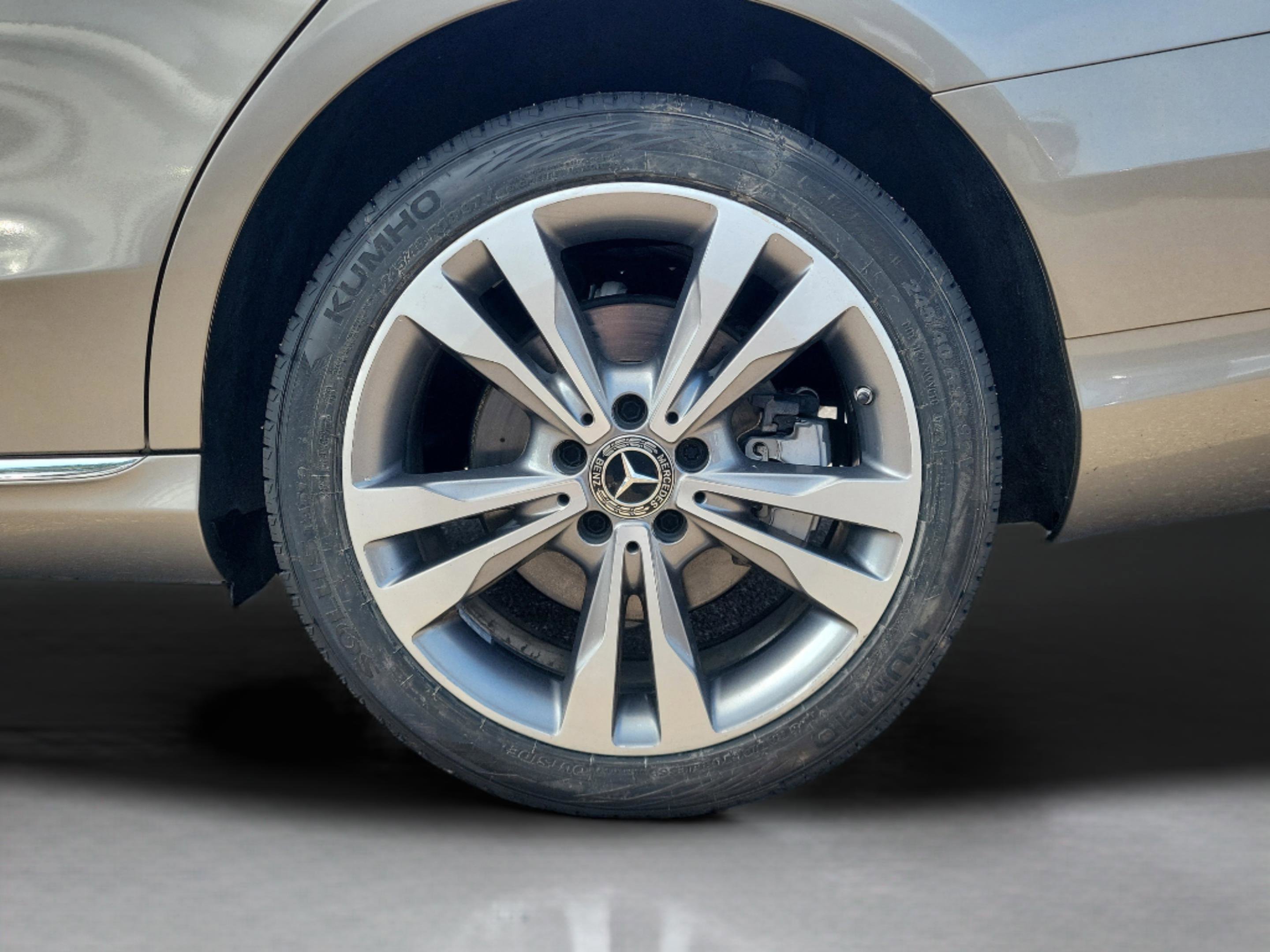 Used 2020 Mercedes-Benz C 300 4MATIC Sedan image 7