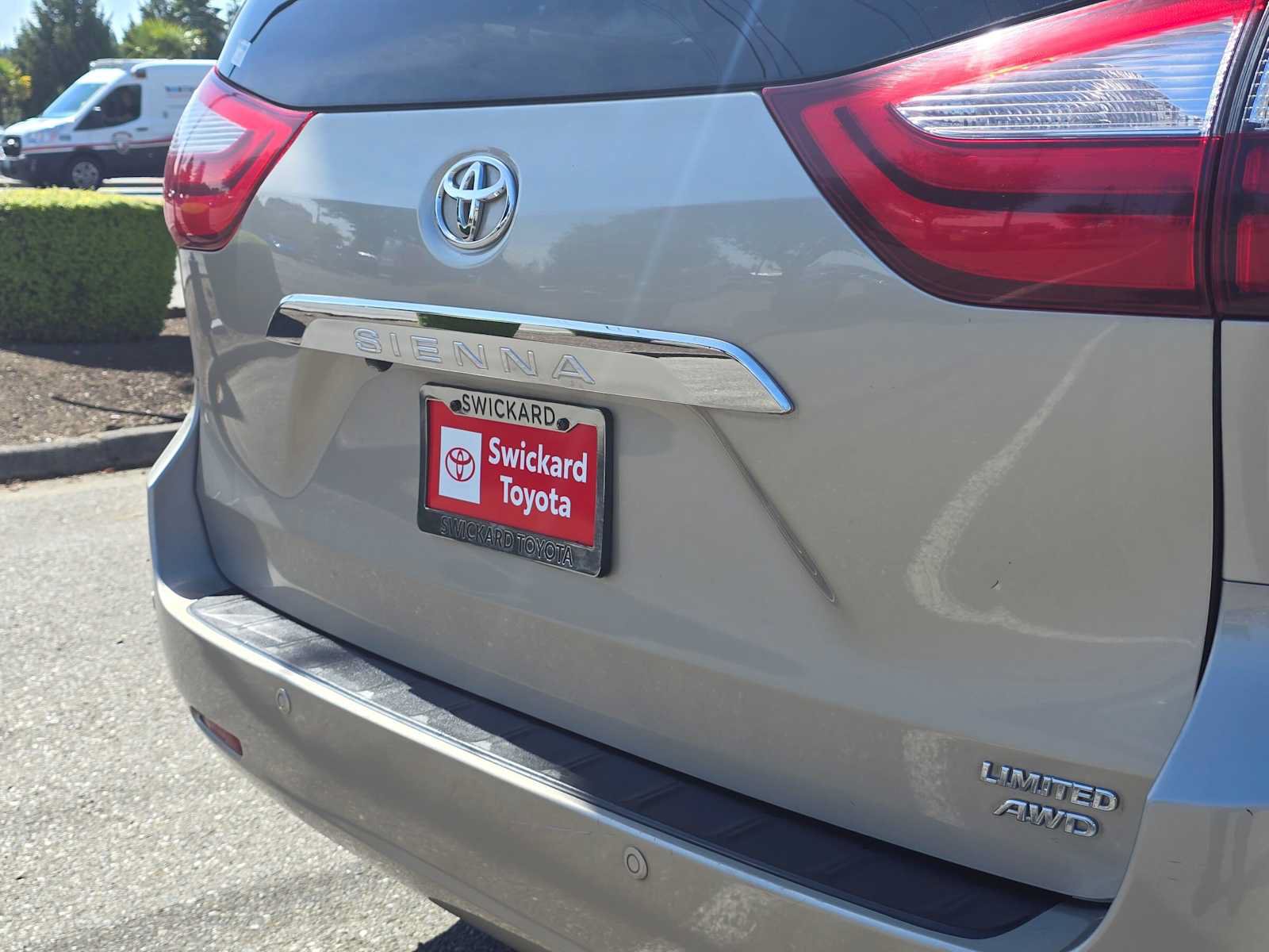 Used 2015 Toyota Sienna Limited AWD/4WD image 13