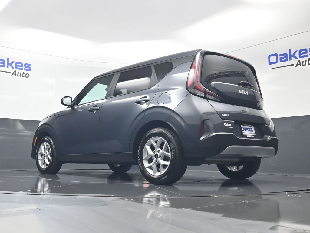 Certified 2025 Kia Soul LX w/ LX Technology Package image 39