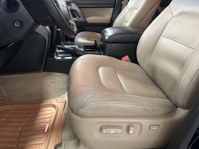 Used 2010 Toyota Land Cruiser AWD/4WD image 14