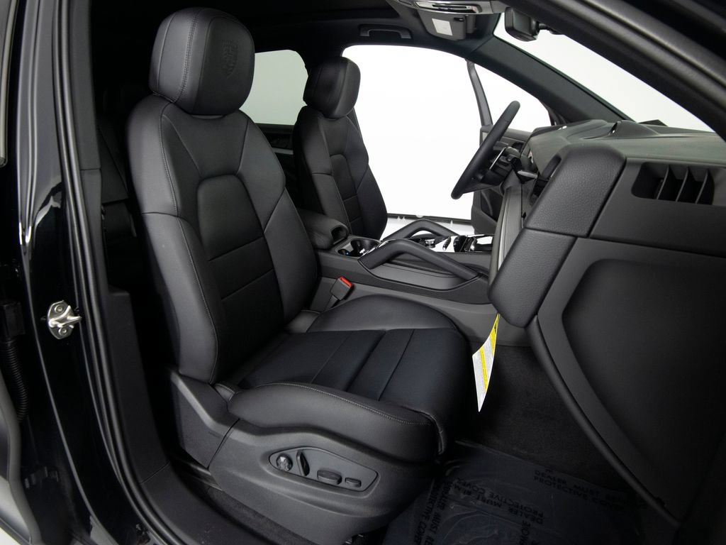 New 2026 Porsche Cayenne E-Hybrid AWD/4WD image 34
