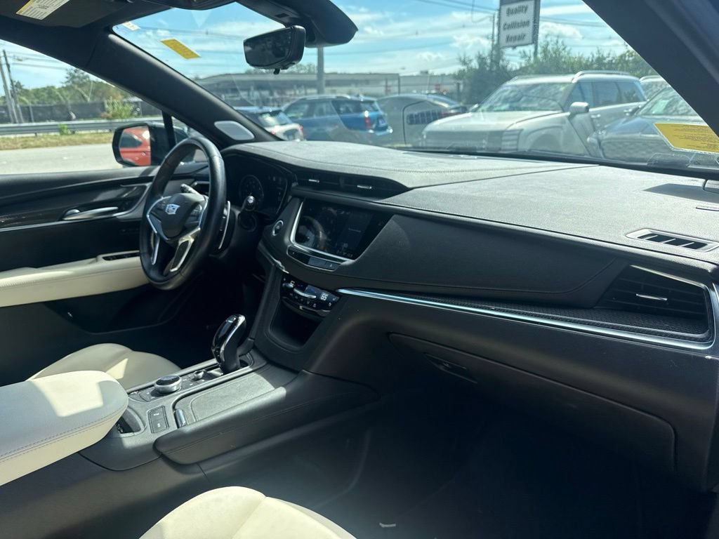 Used 2024 Cadillac XT5 Sportv w/ Technology Package AWD/4WD image 26