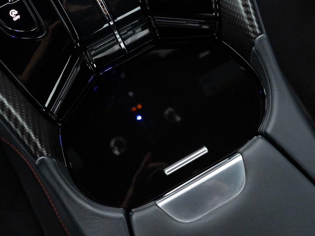 Used 2025 Aston Martin DB12 Coupe RWD image 27