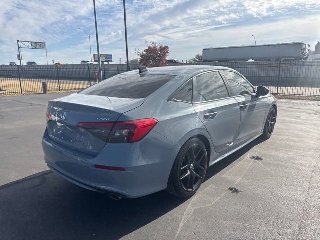 Used 2022 Honda Civic Sport image 3