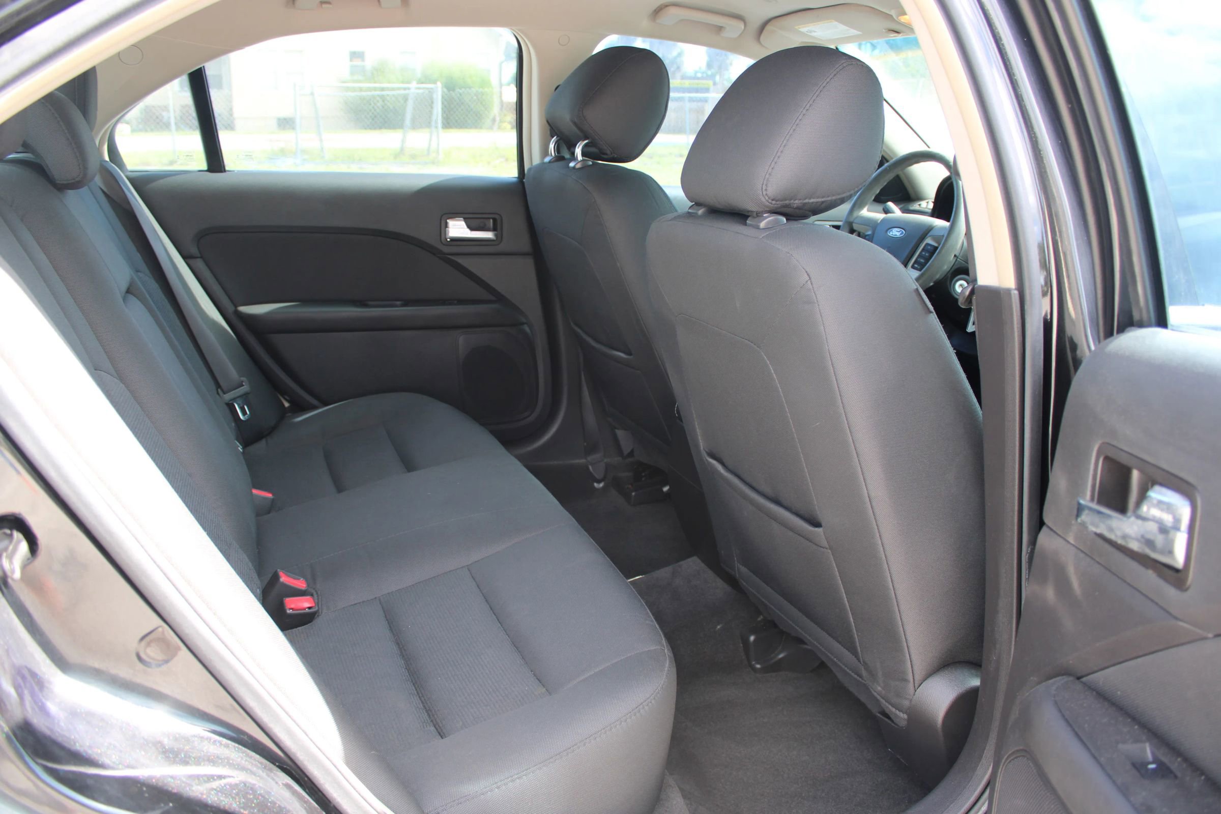 Used 2012 Ford Fusion SE FWD image 27