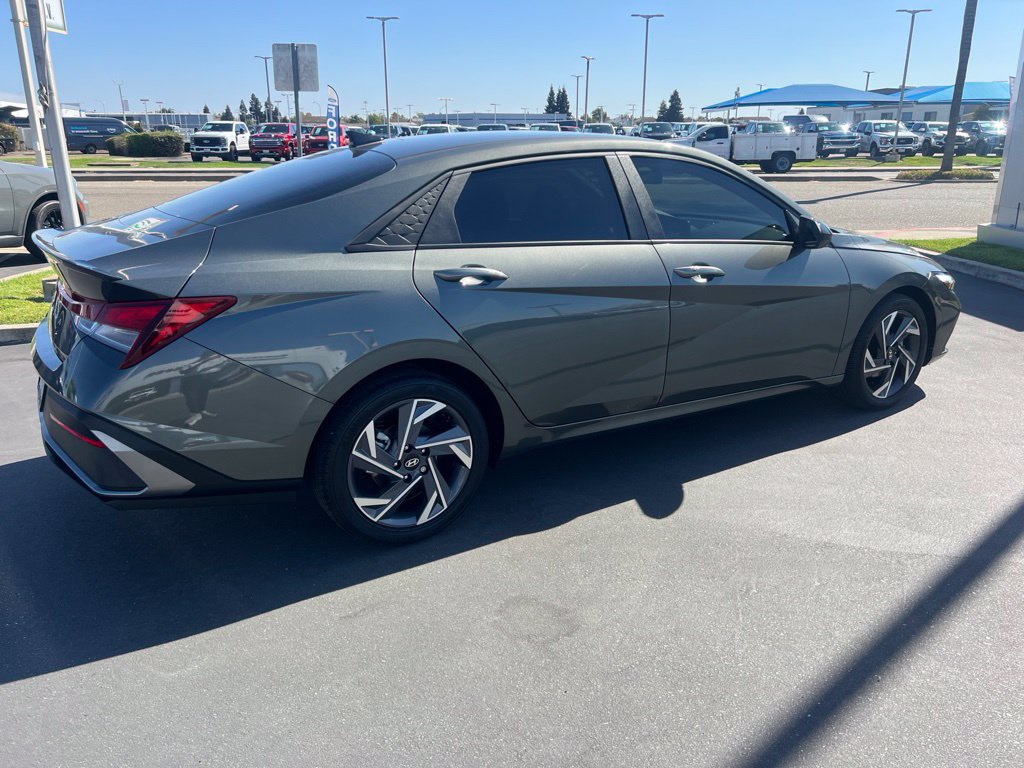 Used 2025 Hyundai Elantra Sport w/ Cargo Package FWD image 13