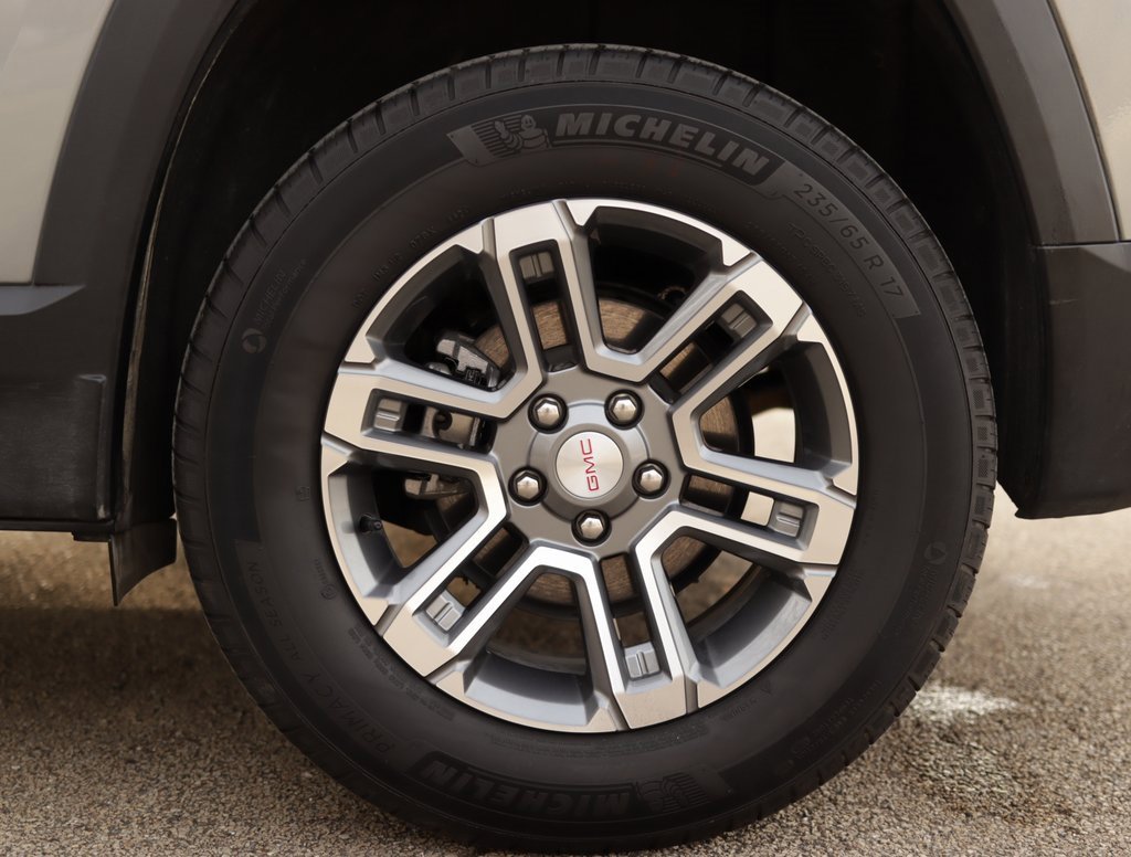 Used 2025 GMC Terrain Elevation image 35