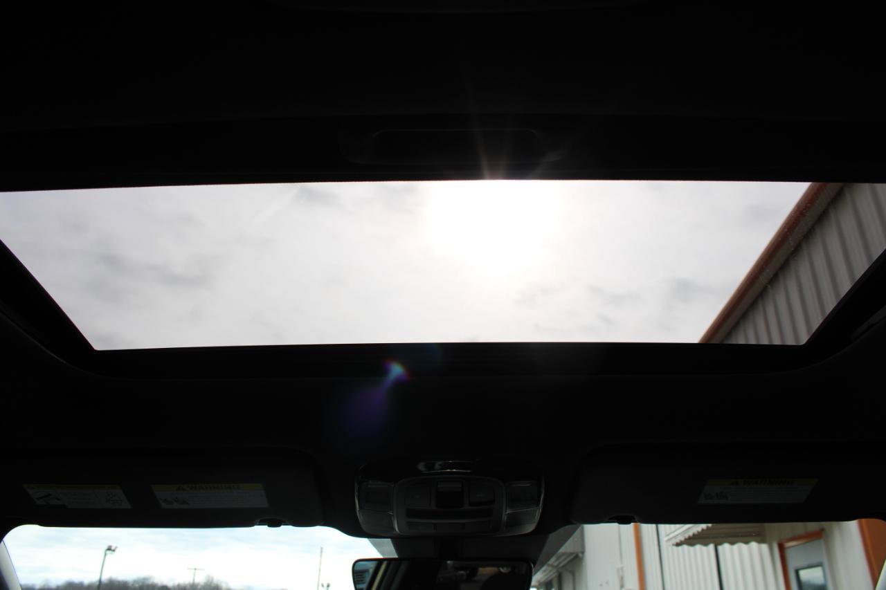 Used 2022 Hyundai Santa Cruz SEL Premium w/ Cargo Package image 37