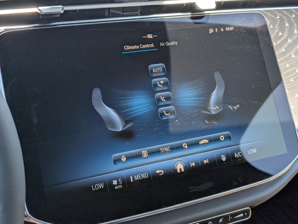 New 2026 Mercedes-Benz E 450 4MATIC Sedan image 15