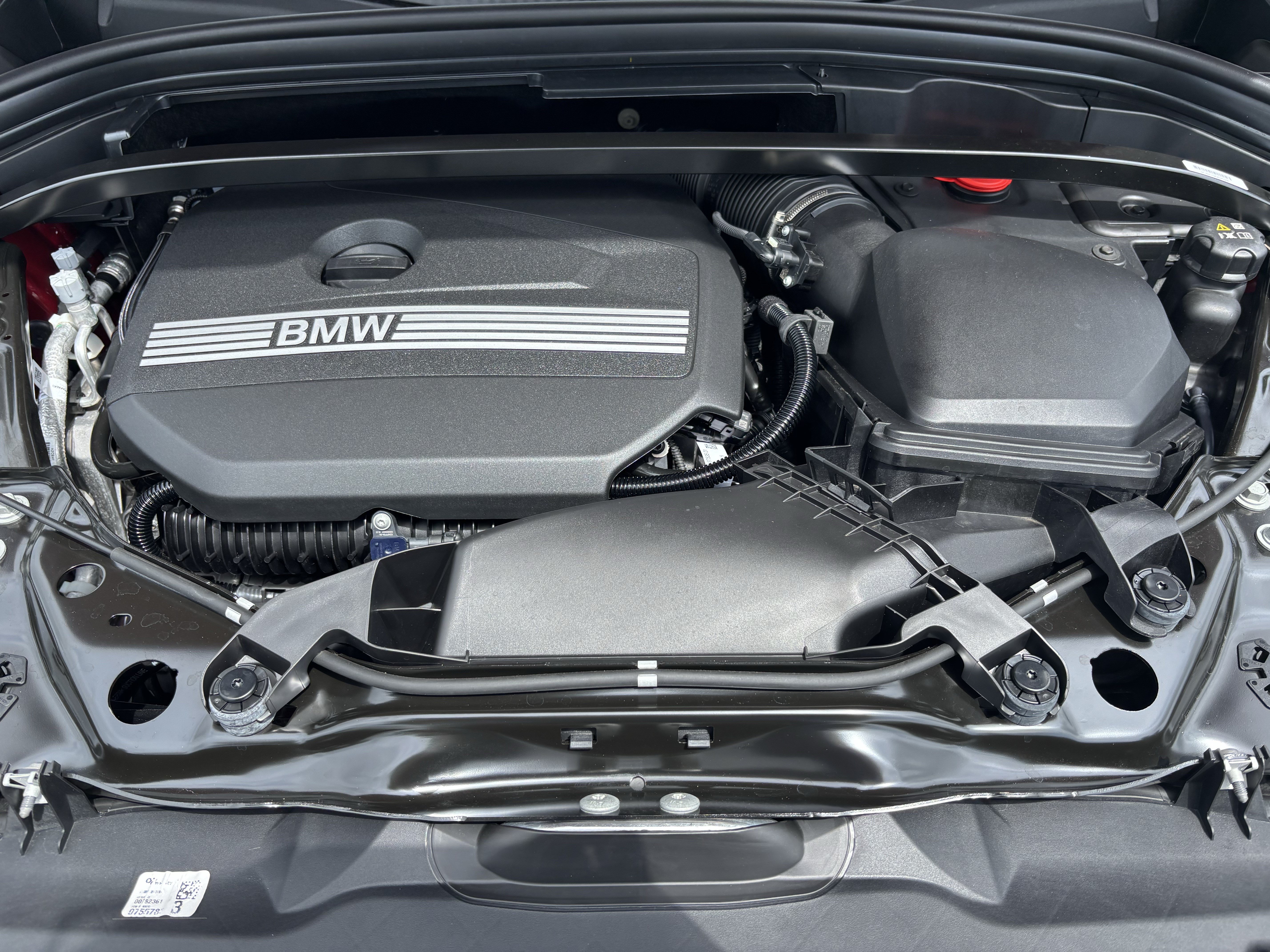 Certified 2025 BMW X2 xDrive28i AWD/4WD image 36
