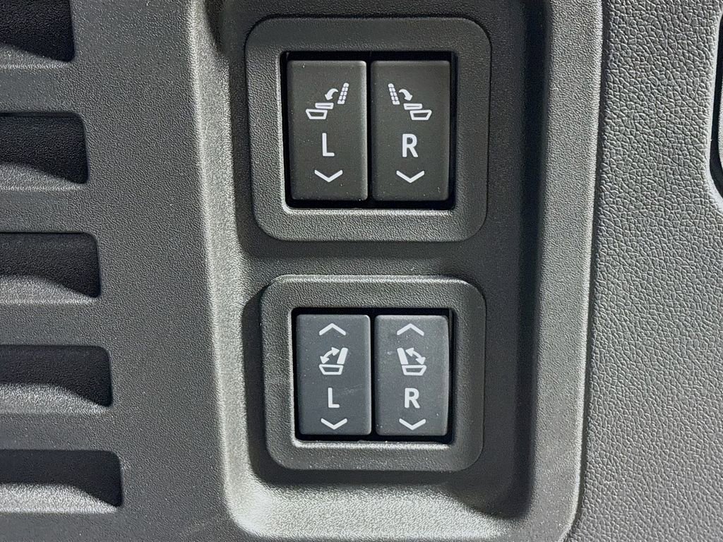 Used 2026 Buick Enclave Sport Touring w/ Power Package image 40