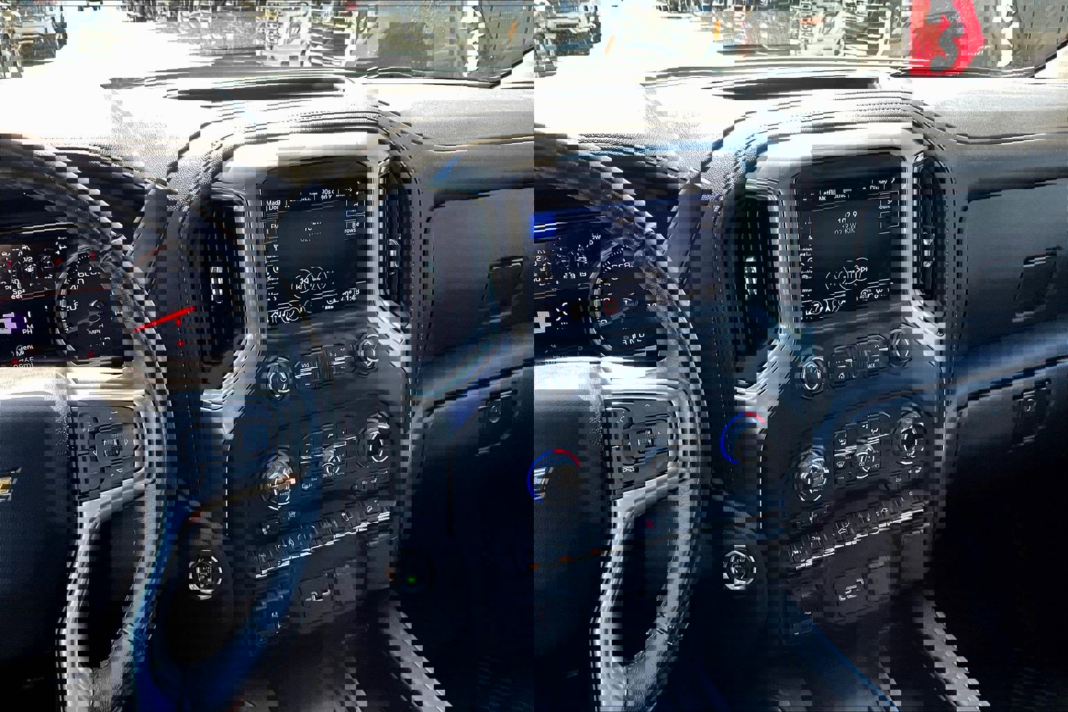 Used 2022 Chevrolet Silverado 1500 LTZ w/ LTZ Premium Package image 6