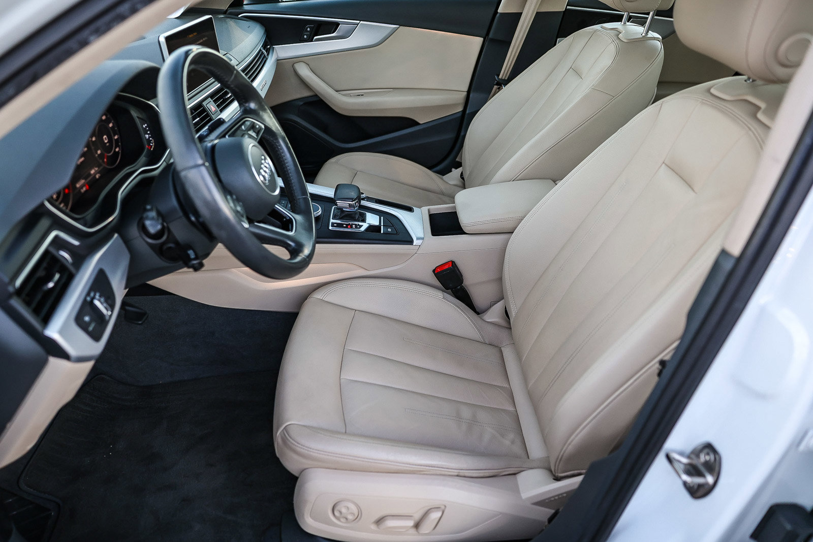 Used 2018 Audi A4 2.0T Premium w/ 18" Wheel Package image 10