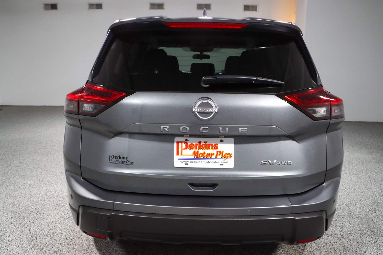 Used 2024 Nissan Rogue SV AWD/4WD image 8