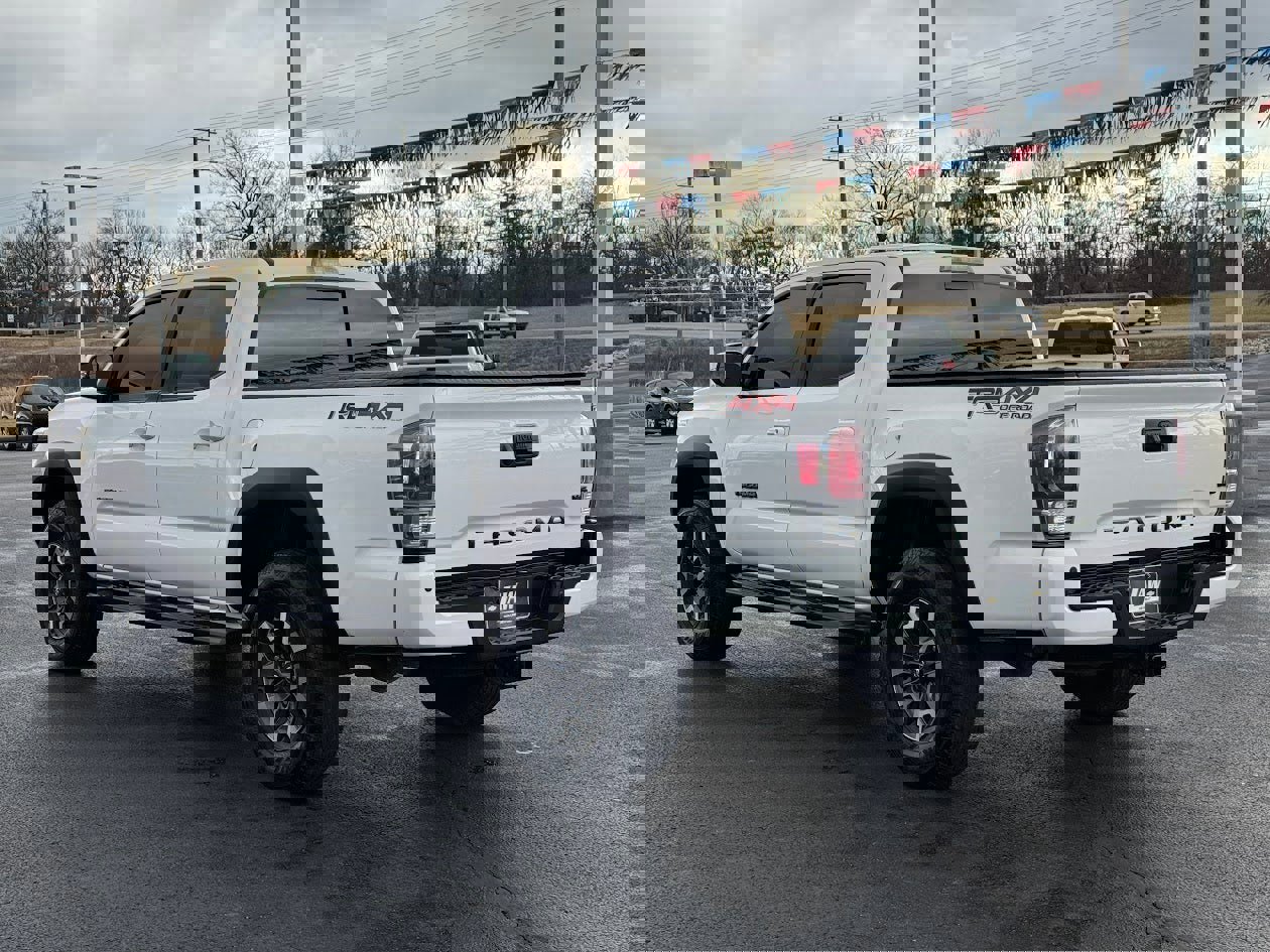 Used 2021 Toyota Tacoma TRD Off-Road w/ Technology Package image 7