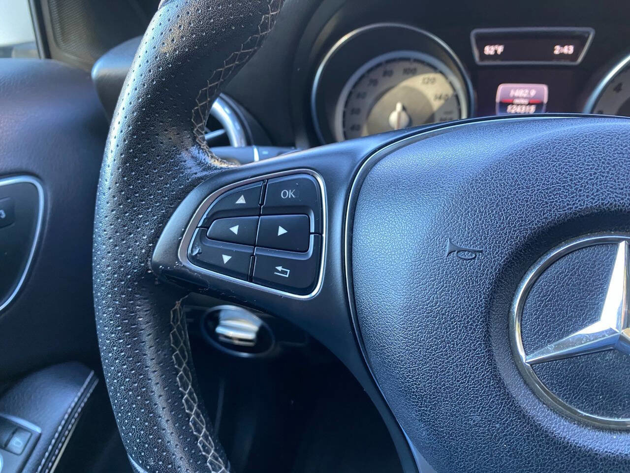 Used 2017 Mercedes-Benz GLA 250 4MATIC image 18