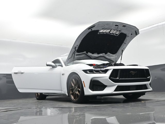 Used 2025 Ford Mustang GT Premium RWD image 67