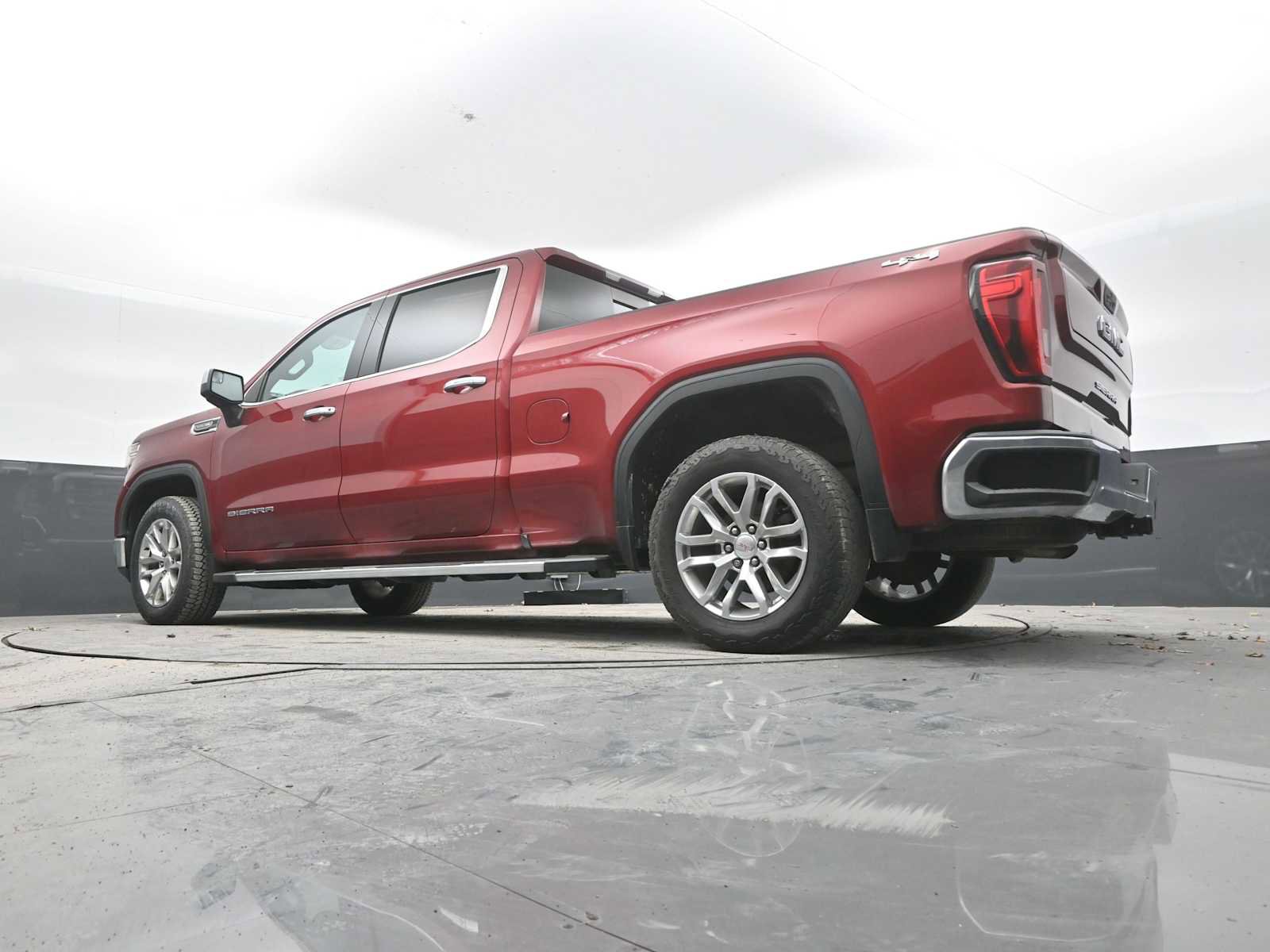 Used 2020 GMC Sierra 1500 SLT w/ SLT Premium Package image 23