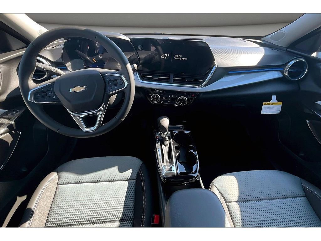 New 2026 Chevrolet Trax LT w/ Driver Confidence Package FWD image 6