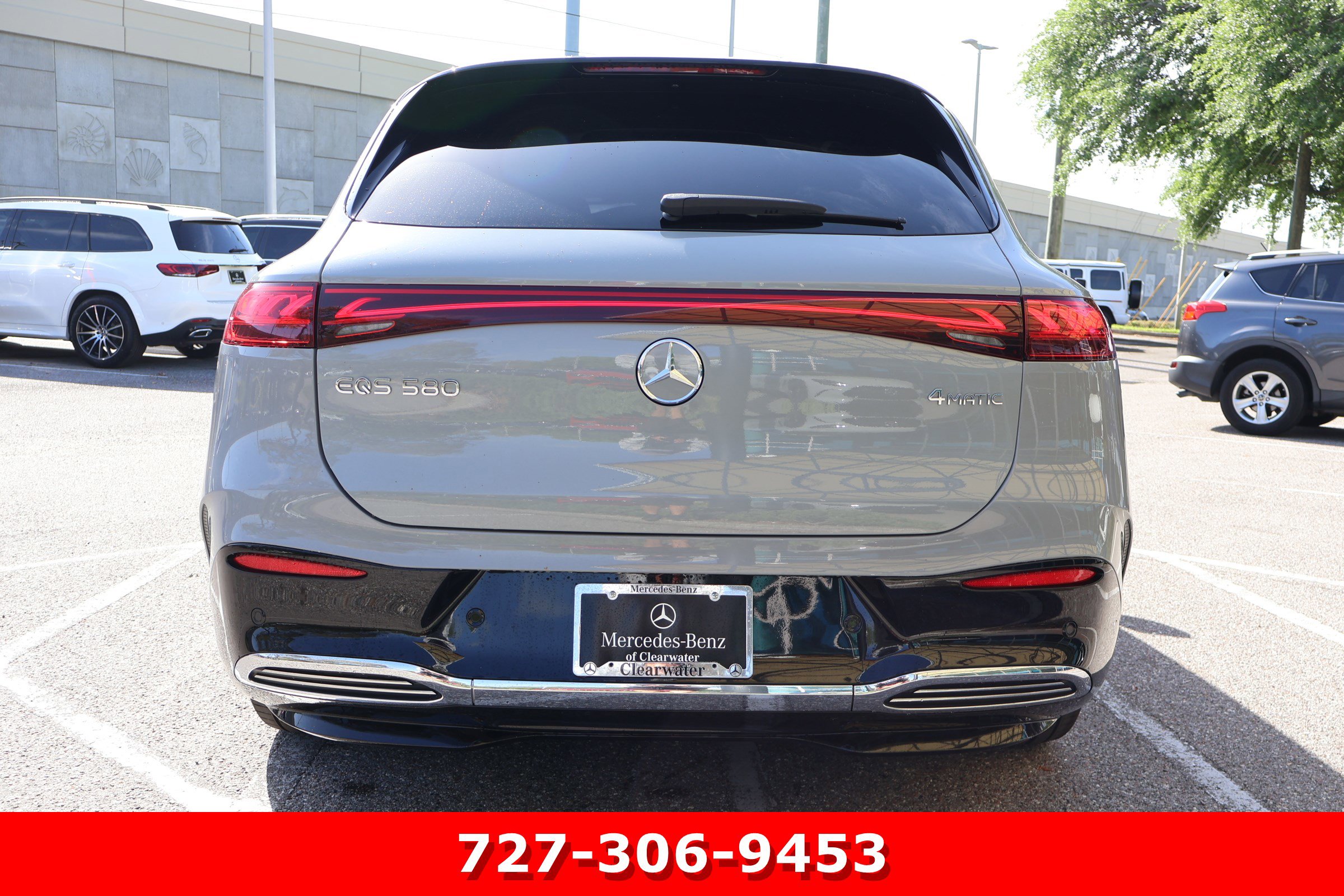 Used 2023 Mercedes-Benz EQS 580 4MATIC SUV image 8